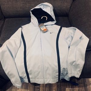 Nike windbreaker NWT